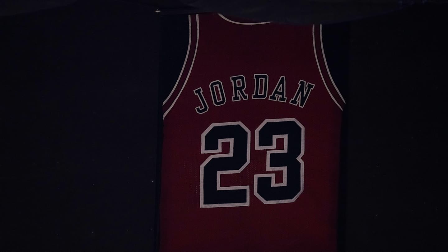 nike air force size 4 white