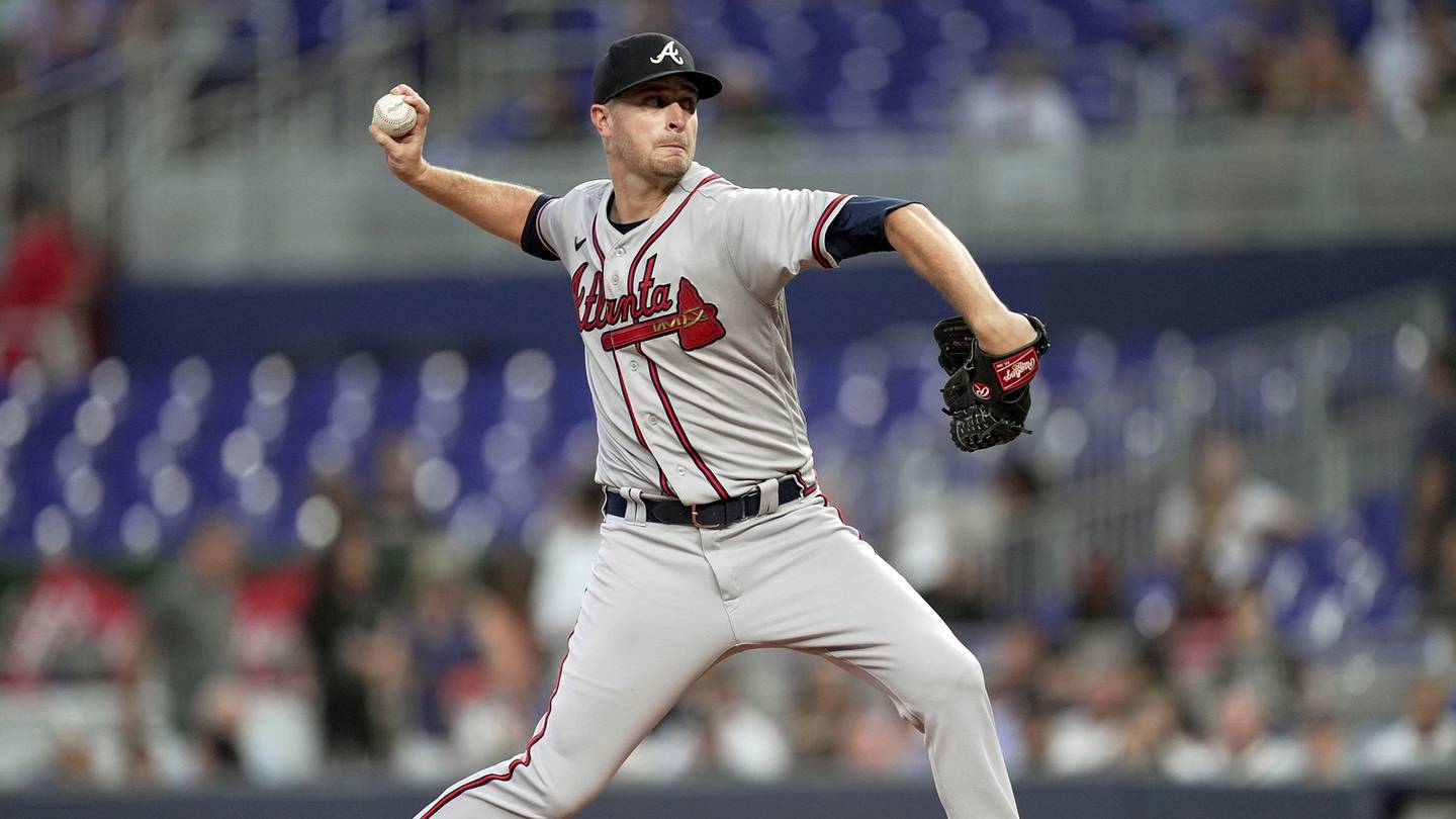 BREAKING: Texas Rangers Starting Pitcher to Miss Entire Season
