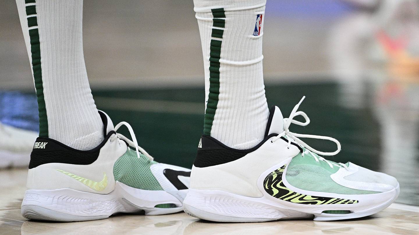 nike-antetokounmpo.jpg