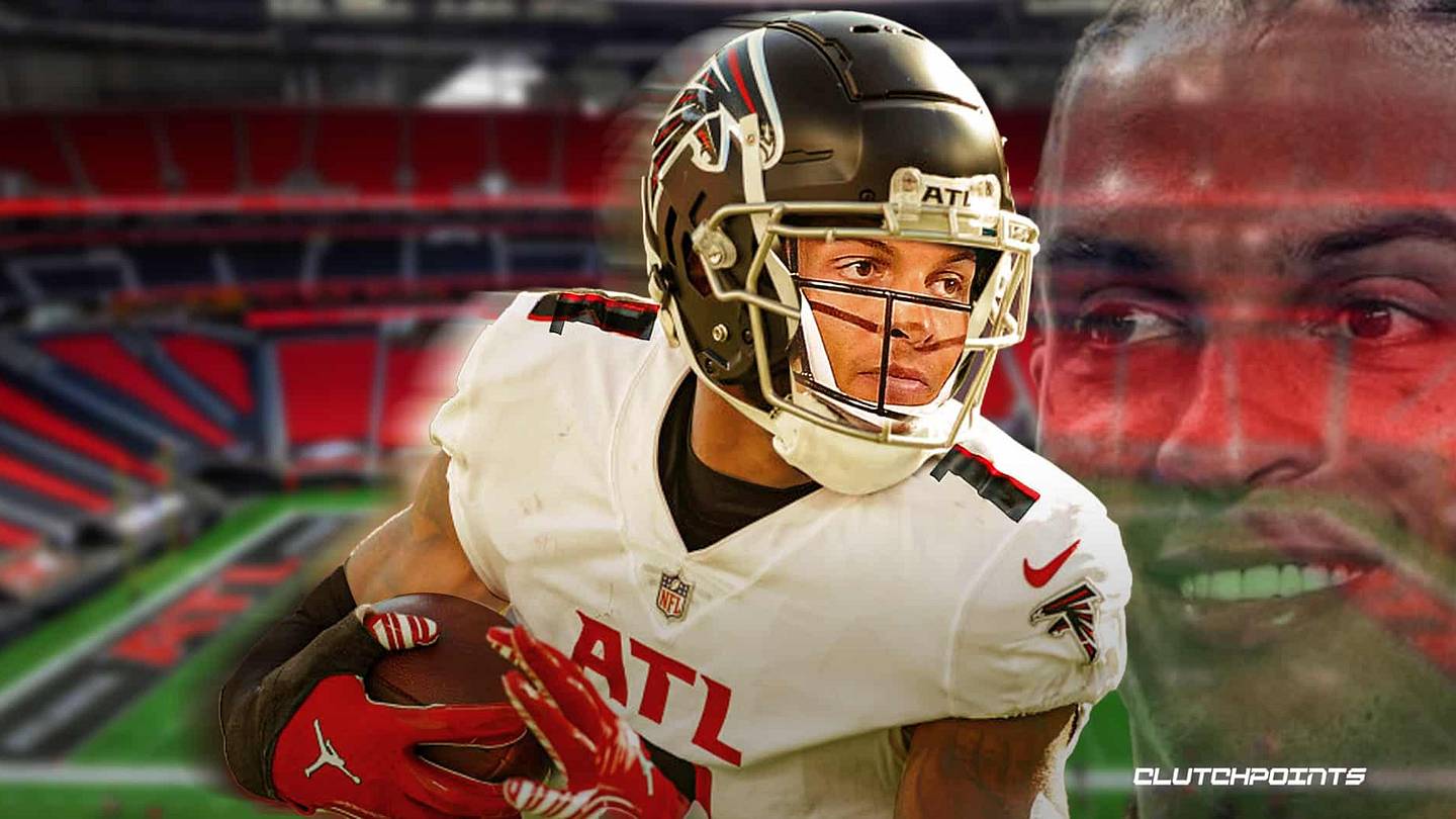 Mack Hollins 'Stepping Up' as Leader on Falcons Offense