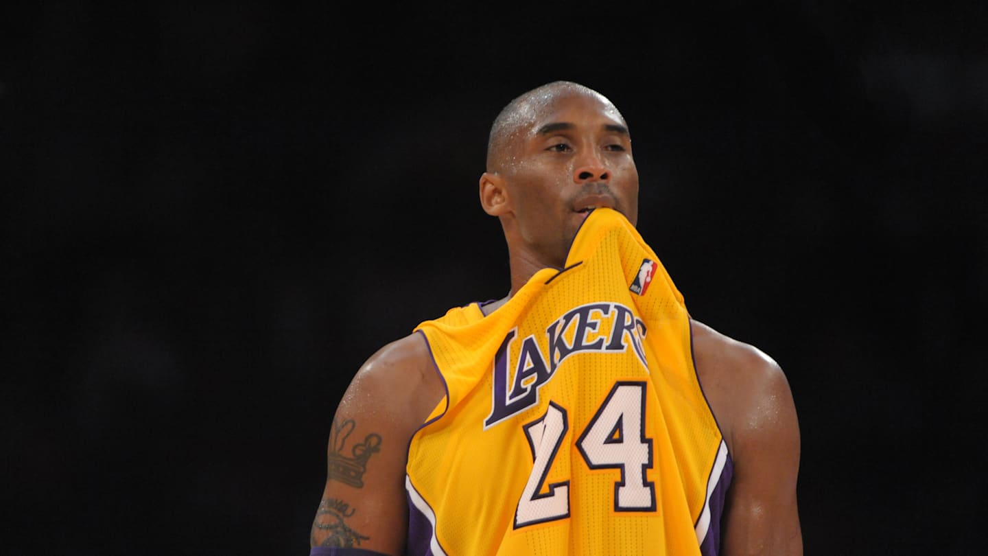 kobe bryant retirement shirt nike