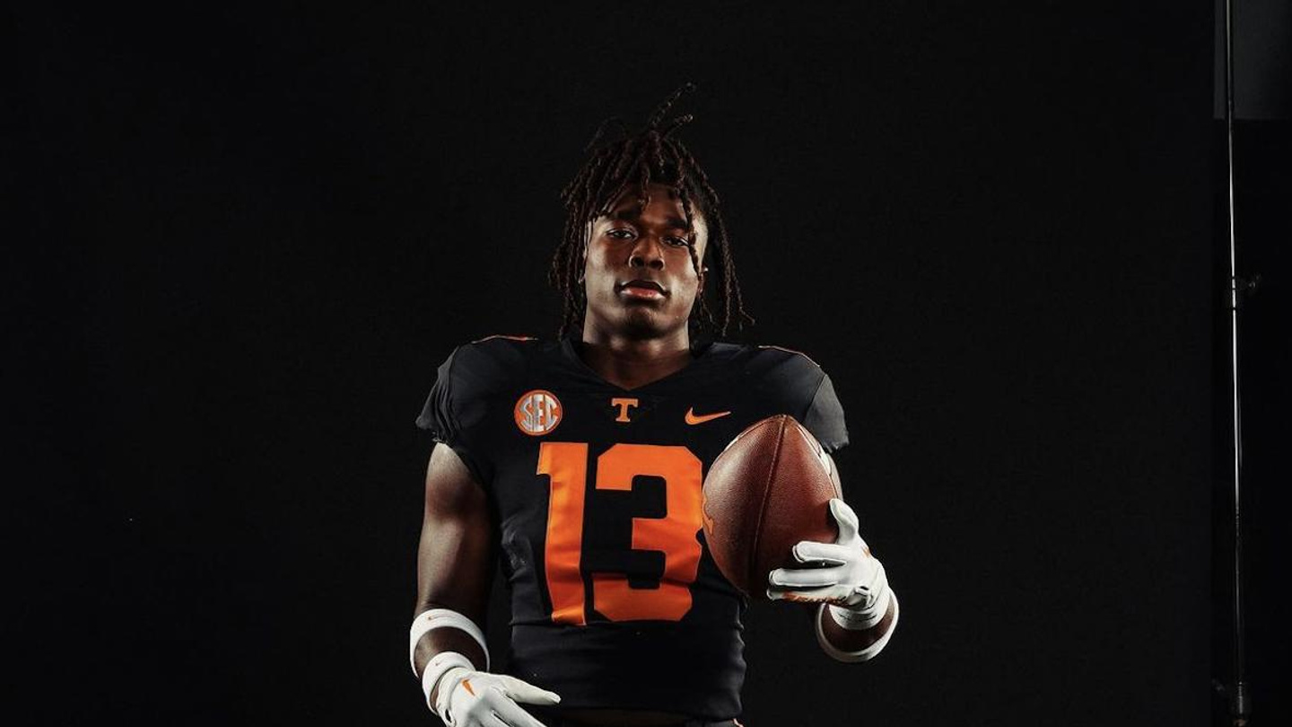 Edwin Spillman Commits To Tennessee Over Ohio State