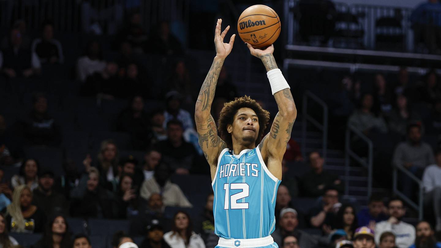 Free Agency: Mavs Interested in ‘Several Forwards,’ Including Kelly Oubre Jr.