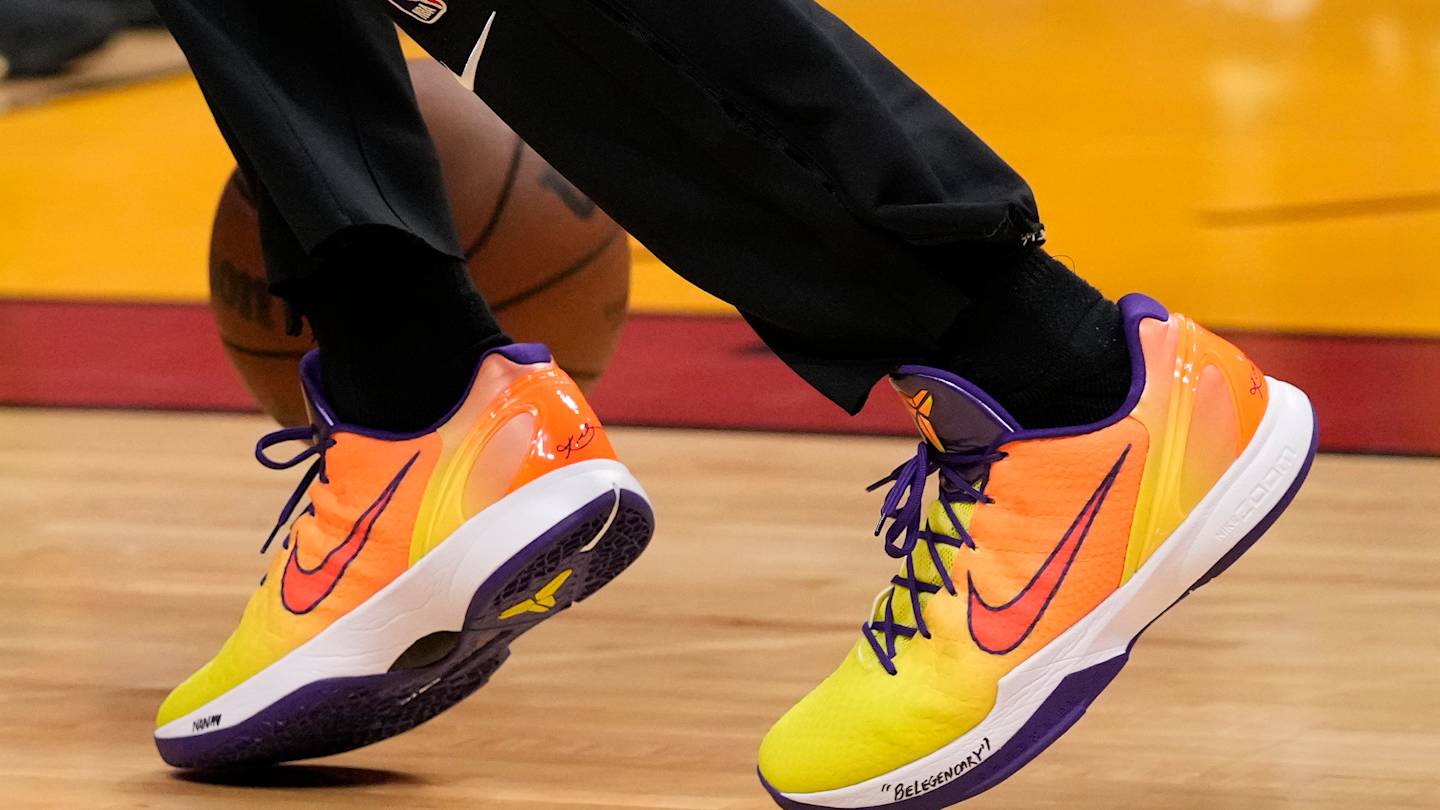booker phoenix suns shoes