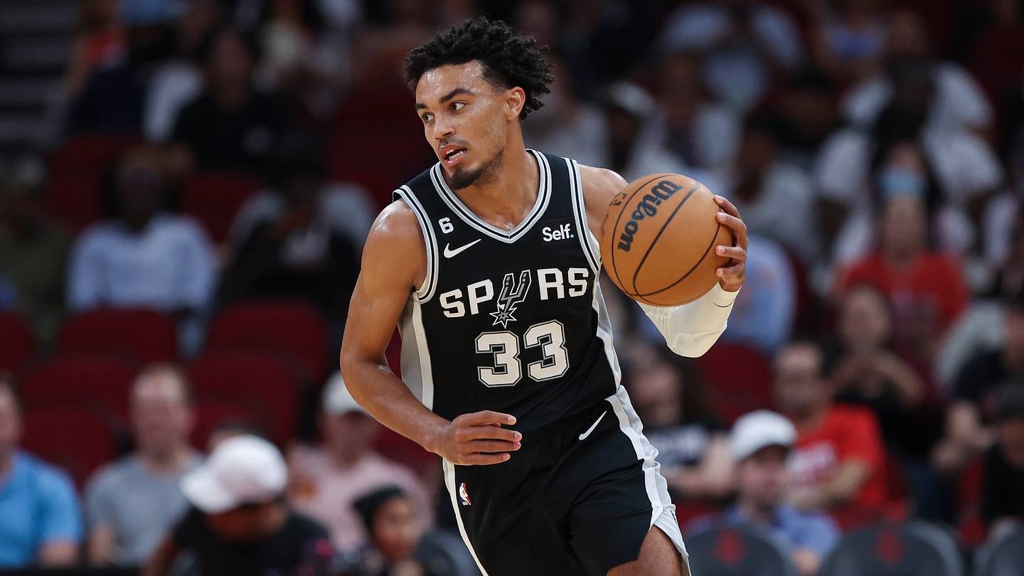 tre-jones-3.jpg