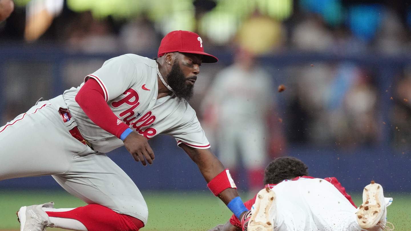 Cincinnati Reds Signing Josh Harrison to NRI Contract Ahead of Spring ...