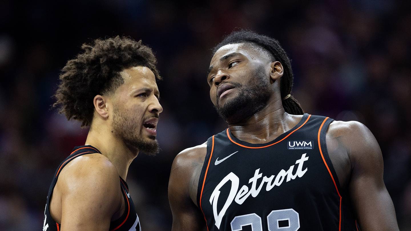 Vivid Cade Cunningham Takes Advantage Of Isaiah Stewart's Block With A Three Moment Photography Vivid Cade Cunningham Takes Advantage Of Isaiah Stewart's Block With A Three Moment Photography