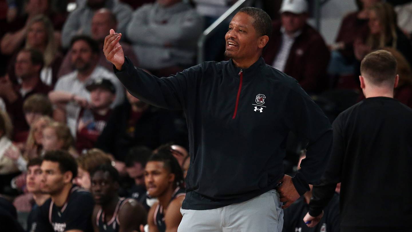 FINAL: Gamecocks Break Program Wins Record In 93-89 OT Win Over Bulldogs
