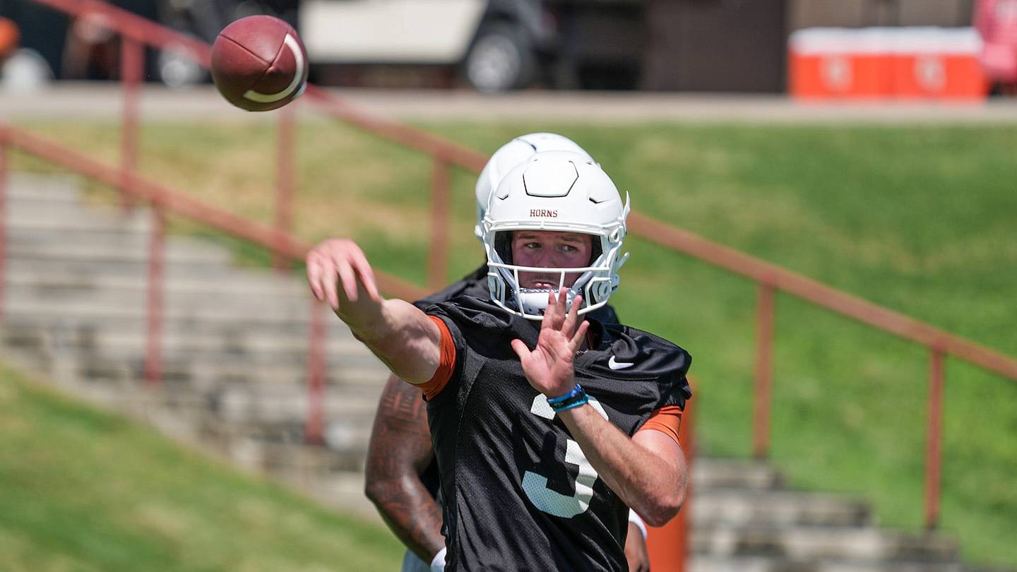quinn ewers chewing tobacco No Chick-fil-A!' Longhorns' Quinn Ewers Reveals Secret to Better Body