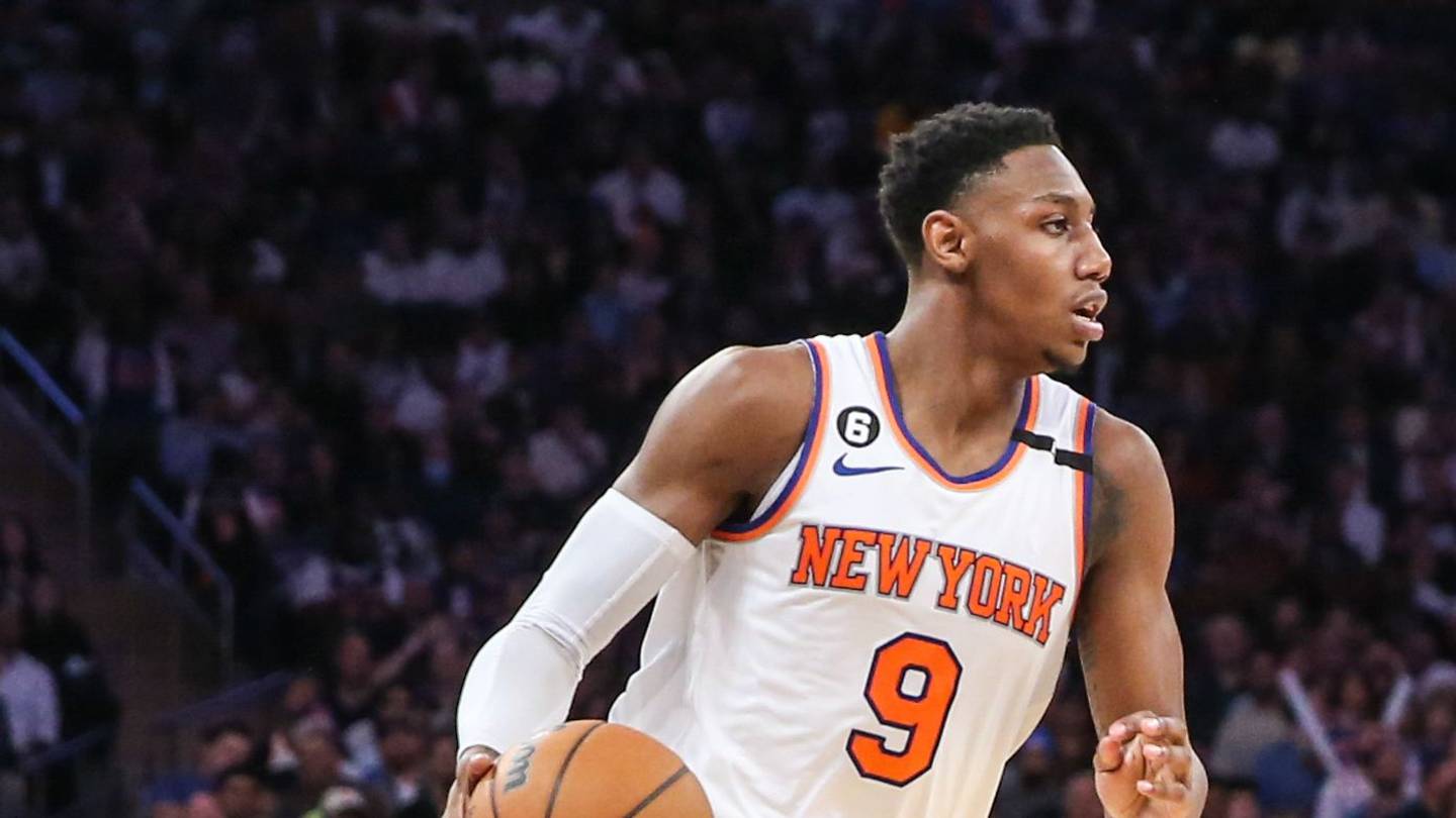 Whoa, Canada! Knicks' RJ Barrett Posts Big Tally in Pre-World Cup Epic ...