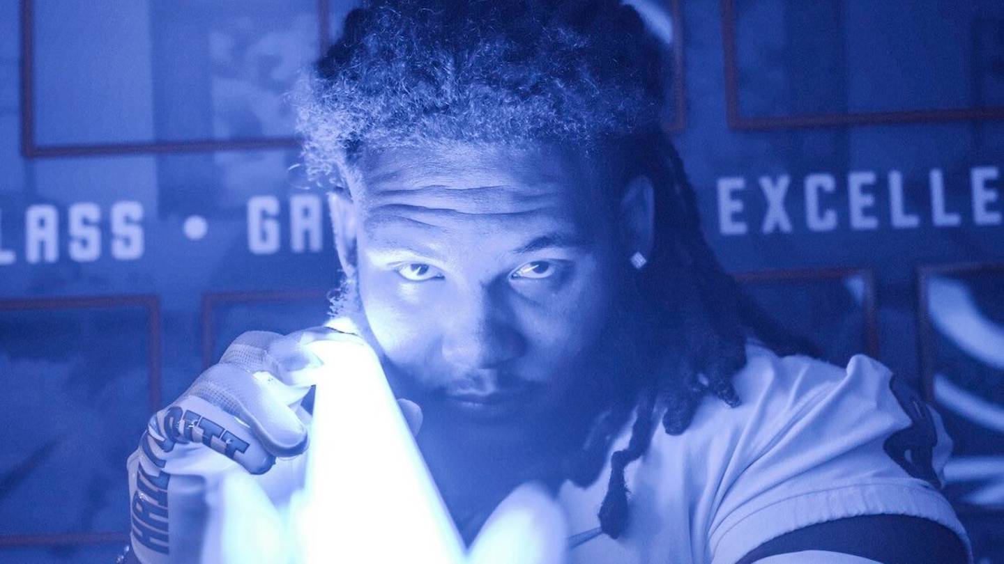 Four-Star DL Sincere Edwards Commits to Pitt