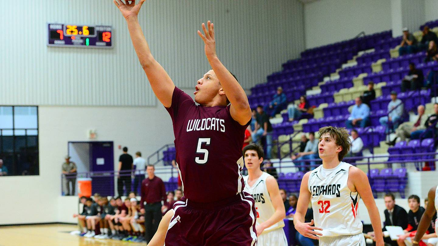 How Chiefs QB Patrick Mahomes Made Football Easier—With Basketball Twists