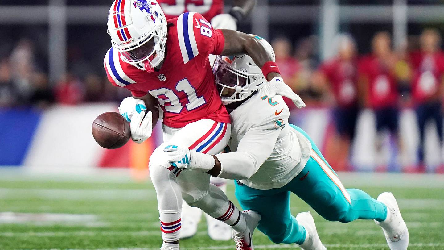 Bad Blueprint: Patriots Rally Again Falls Short in Loss to Dolphins