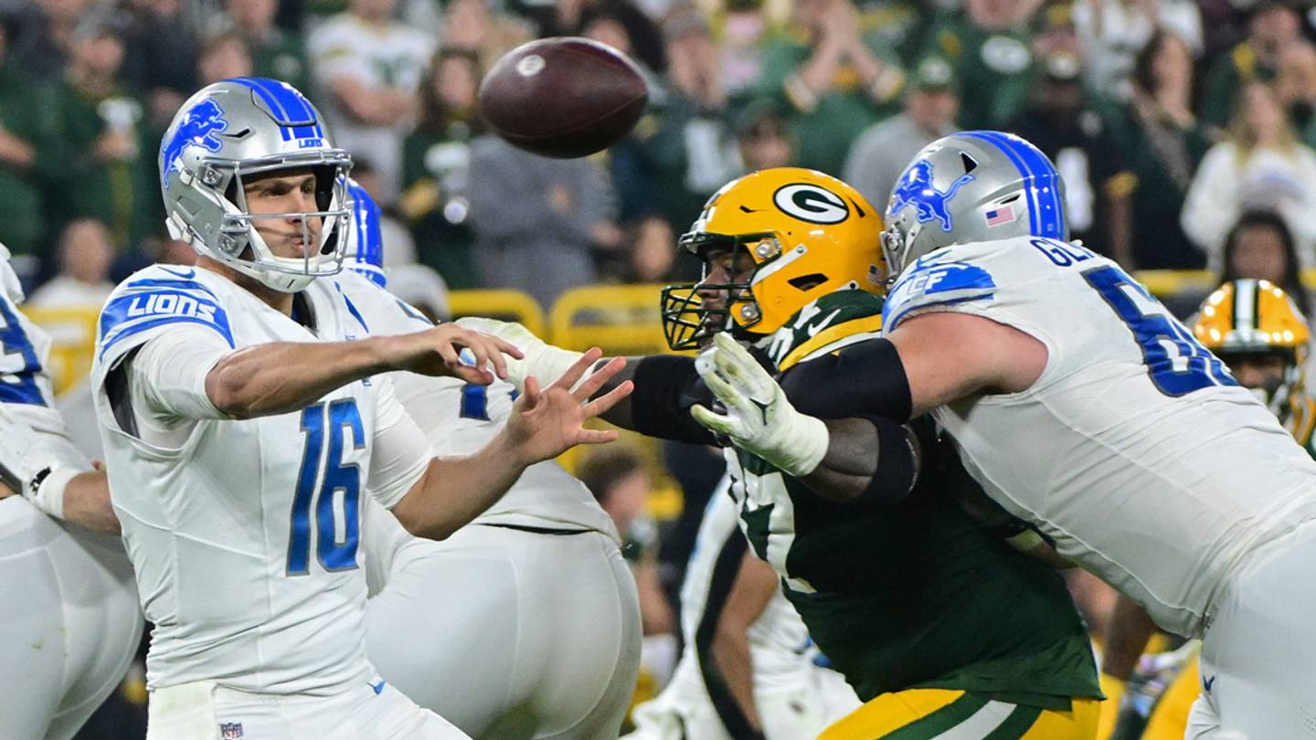 'He Knows': Jared Goff Remaining Aggressive, Despite Interceptions