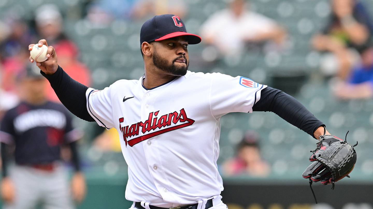 Houston Astros Potential Bullpen Target Signs With National League ...