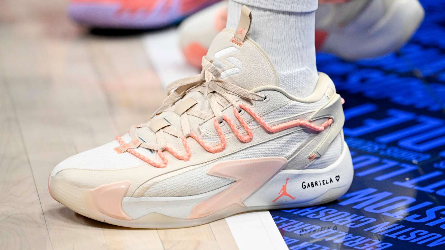 luka doncic orange shoes