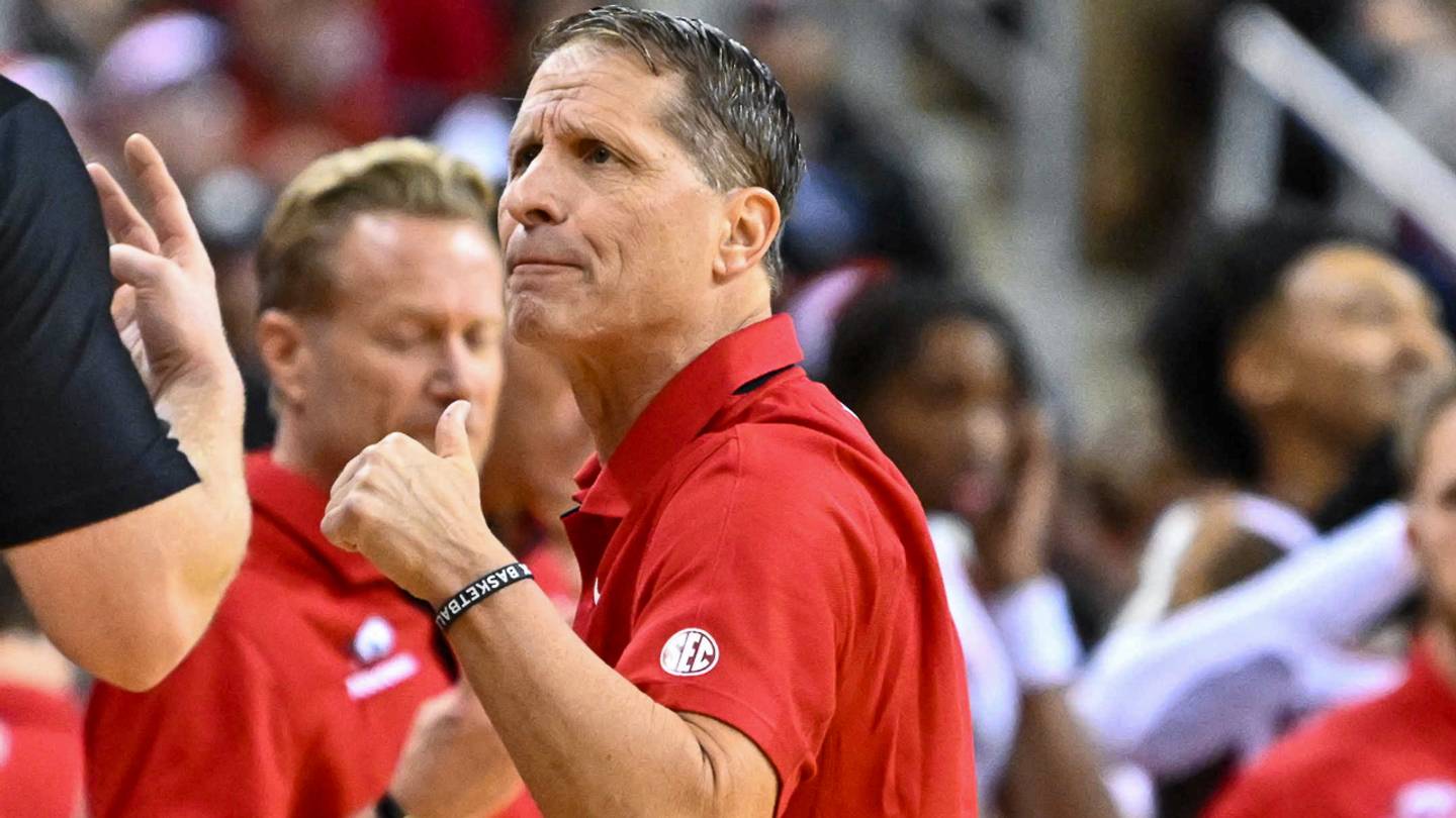Musselman Dealt Different Hand of Cards to Sort Through