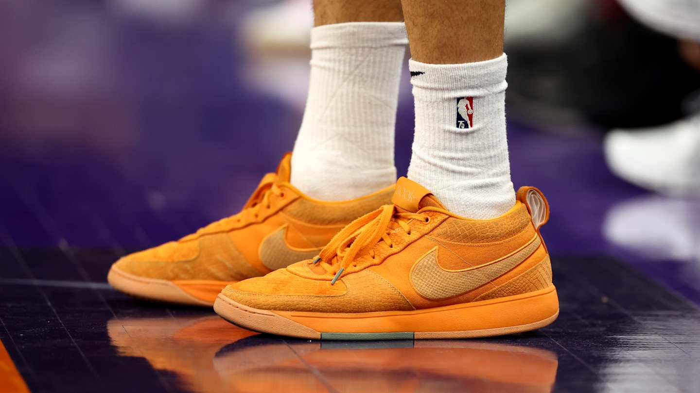 d booker shoes