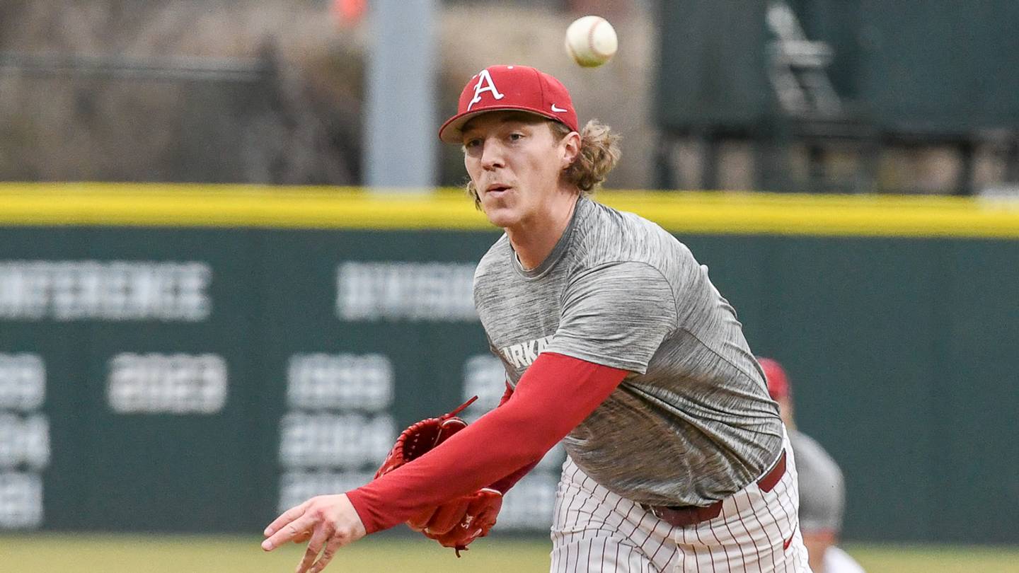 Razorbacks' 1-2 Lefty Punch Ready to Turn Expectation to Reality