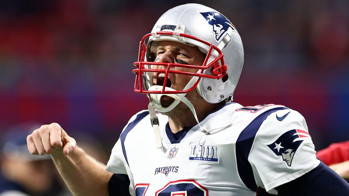 Tom Brady joins Twitter on April Fools Day to scare Patriots fans