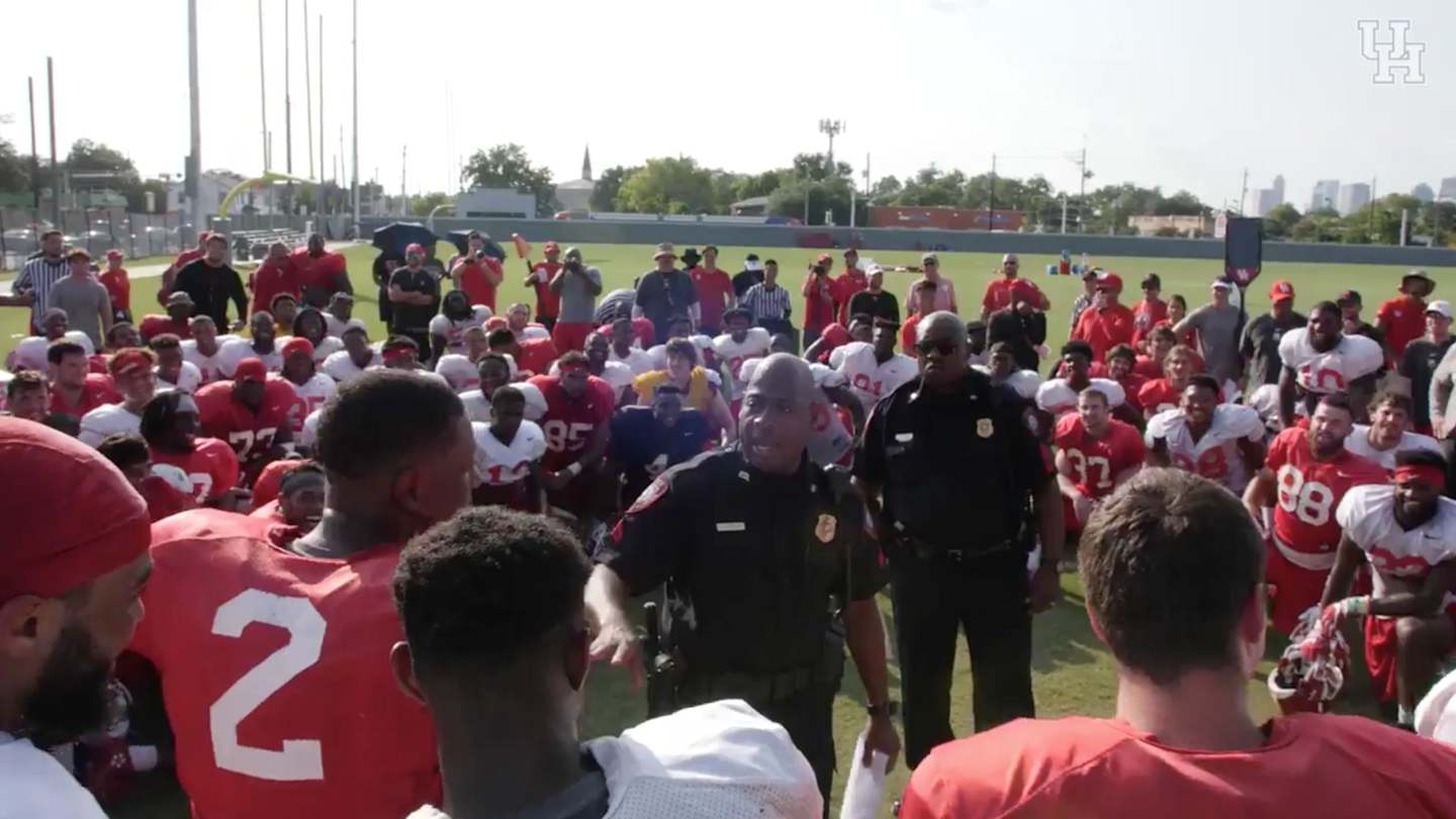 Houston football Cops called for scholarship surprise (video) Sports