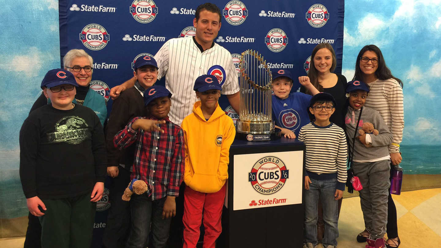 Anthony Rizzo visits hospital with World Series trophy - Sports Illustrated