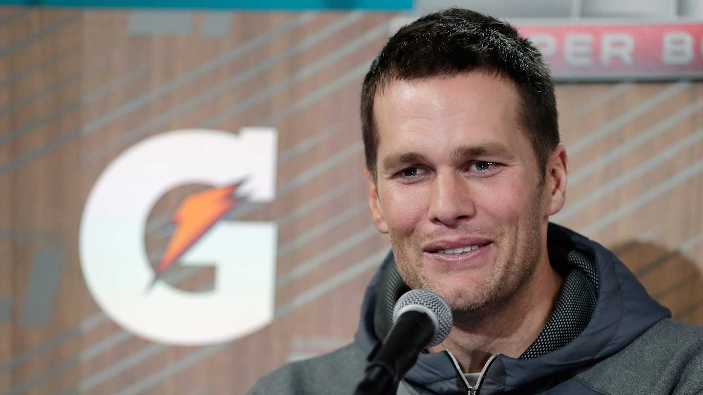 How old is Tom Brady? Age of Patriots QB - Sports Illustrated