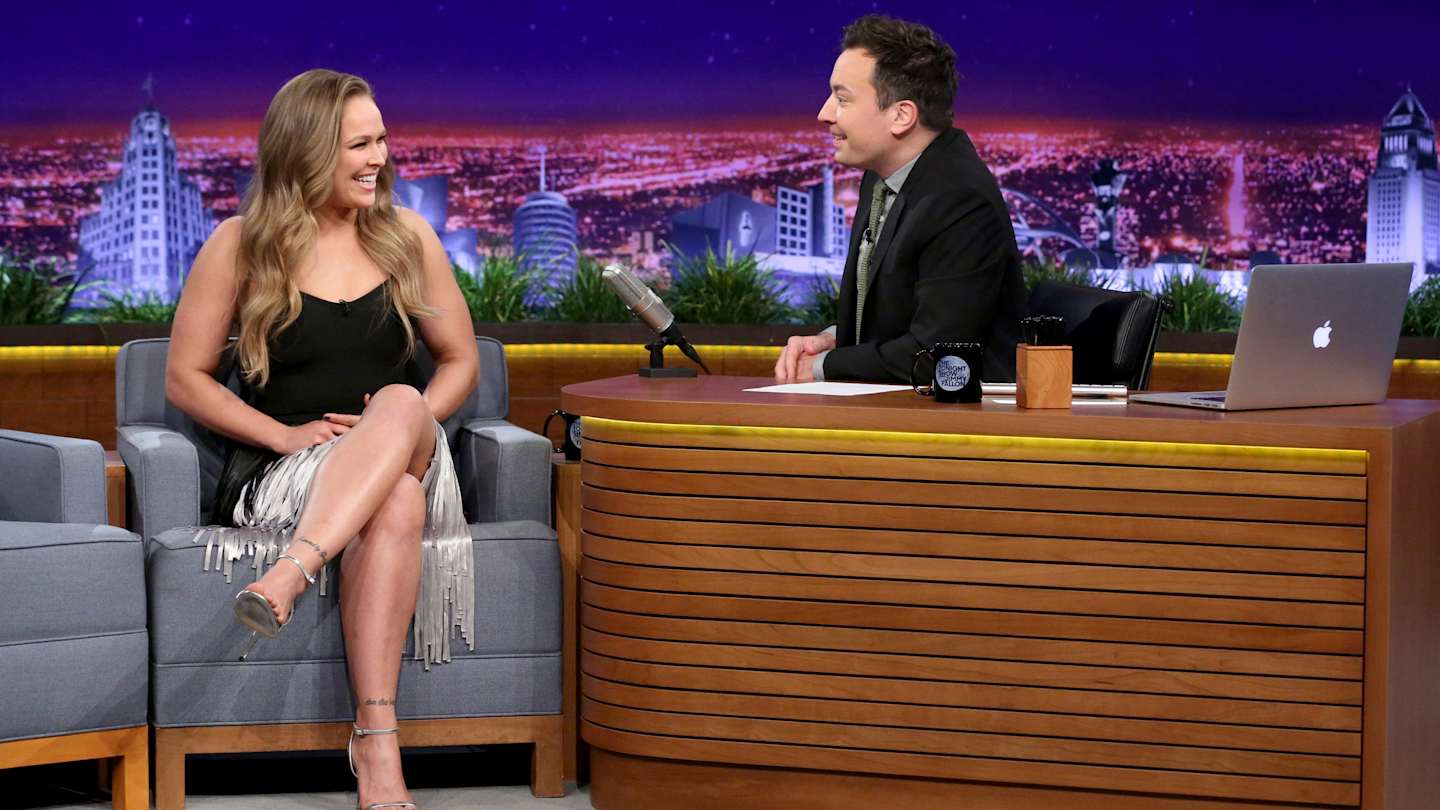 Ronda Rousey apologizes for Instagram Sports Illustrated(01)
