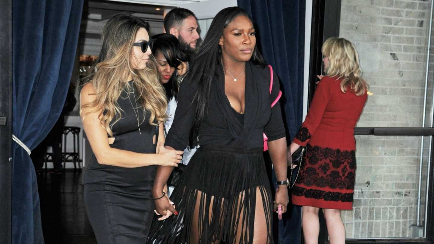 Serena Williams chases down phone thief in new video Sports Illustrated