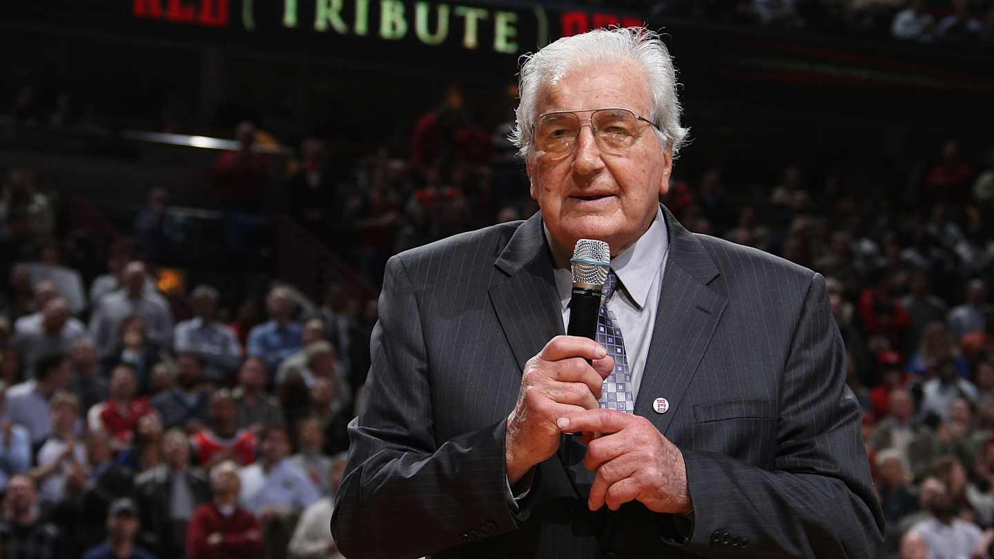 Dolph Schayes, NBA Hall of Famer, dies at age 87 Sports Illustrated(02)