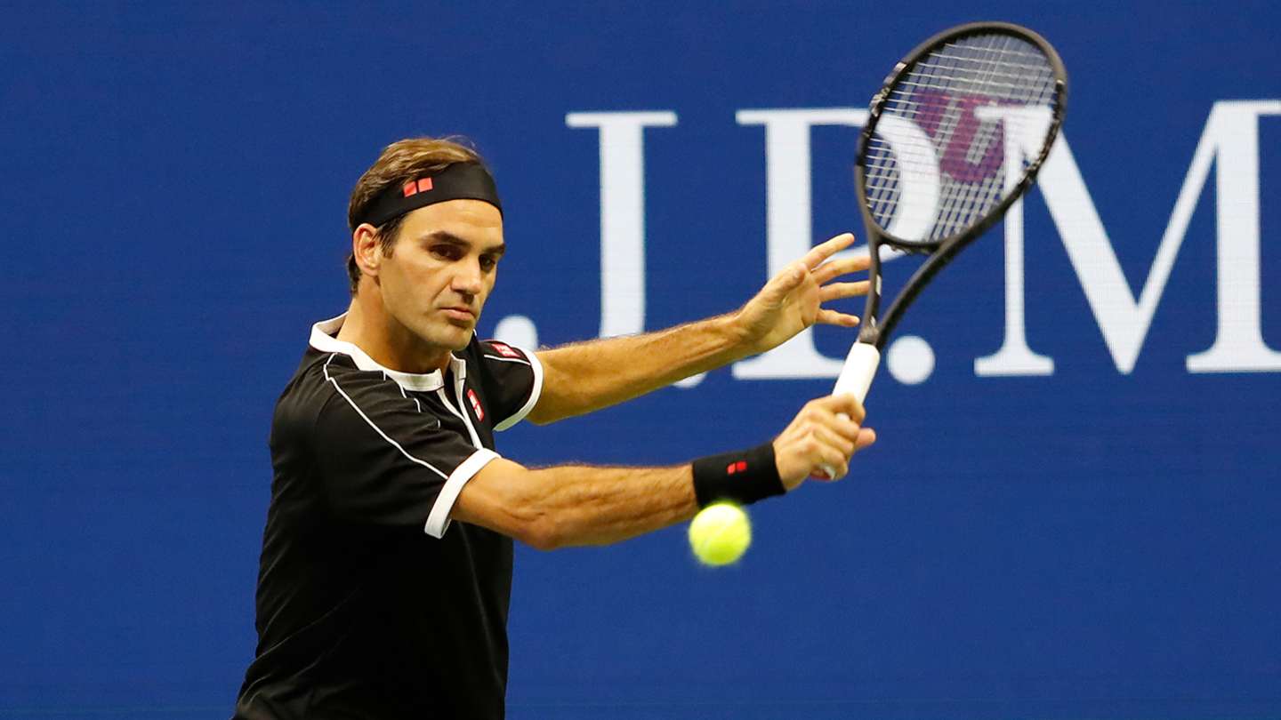 Roger Federer withdraws from Australian Open, planning 2021 return