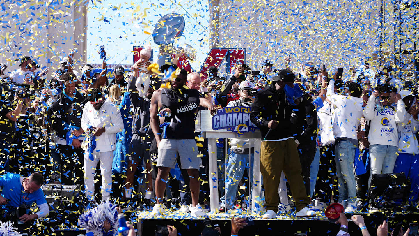 NFL photographer Kelly Smiley says she fractured her spine ruring Rams