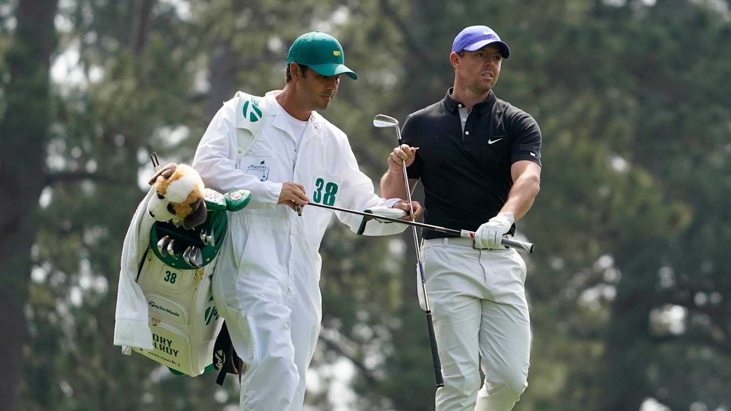 Rory McIlroy hits dad With errant shot at Masters (video) Sports