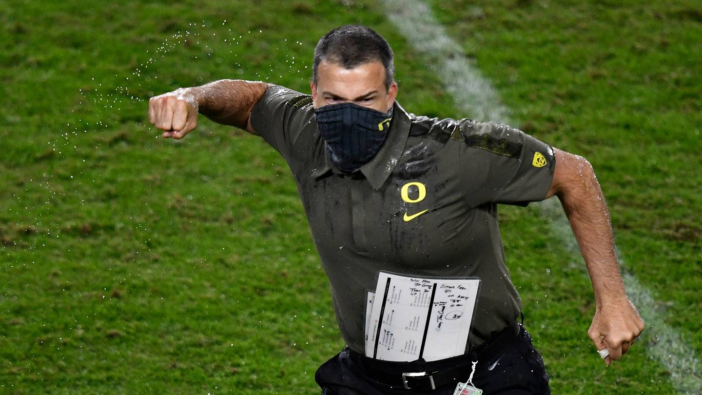 Oregon Football set for 'full throttle' Recruiting as Prospects Visit Eugene in June