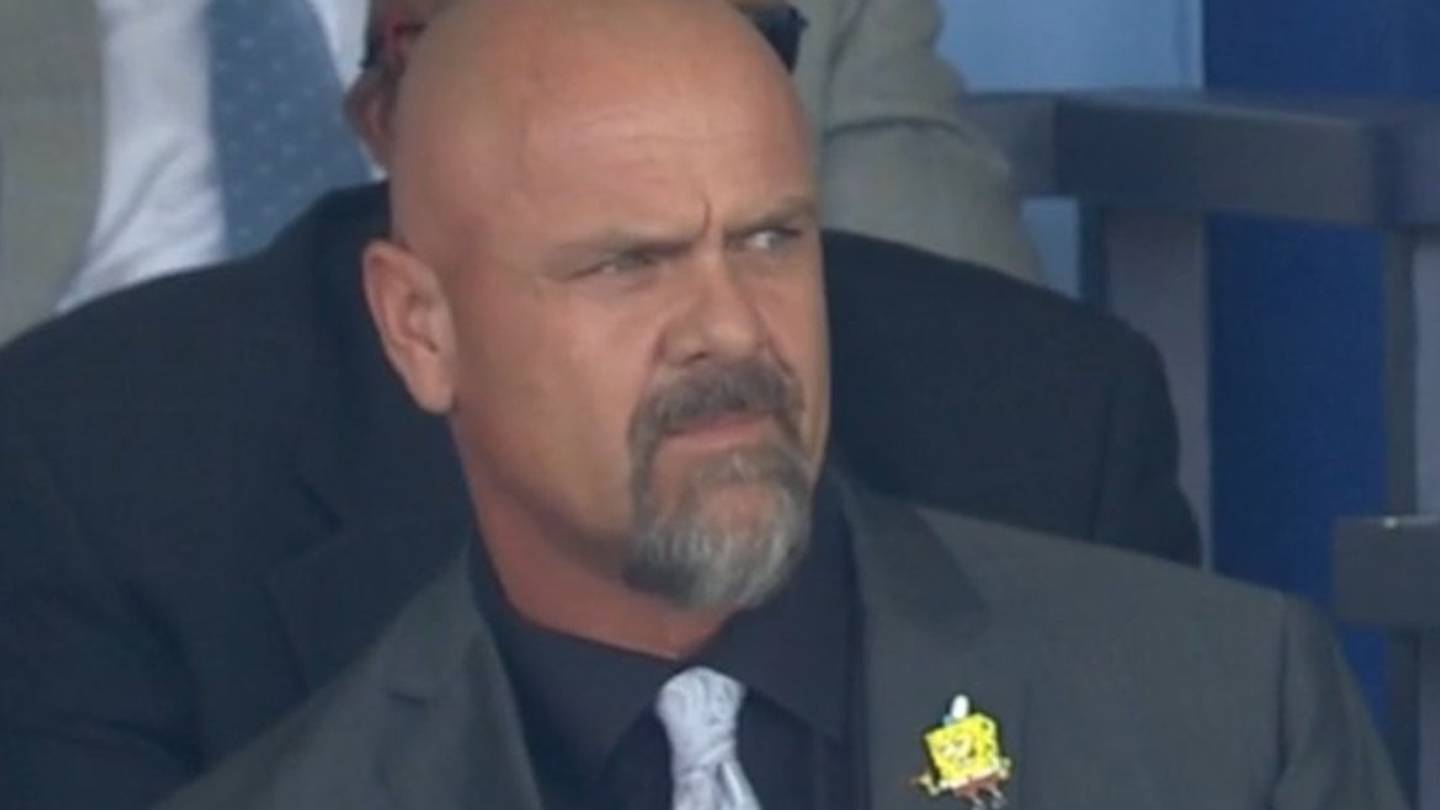 Larry Walker wears SpongeBob pin to Hall of Fame ceremony - Sports ...