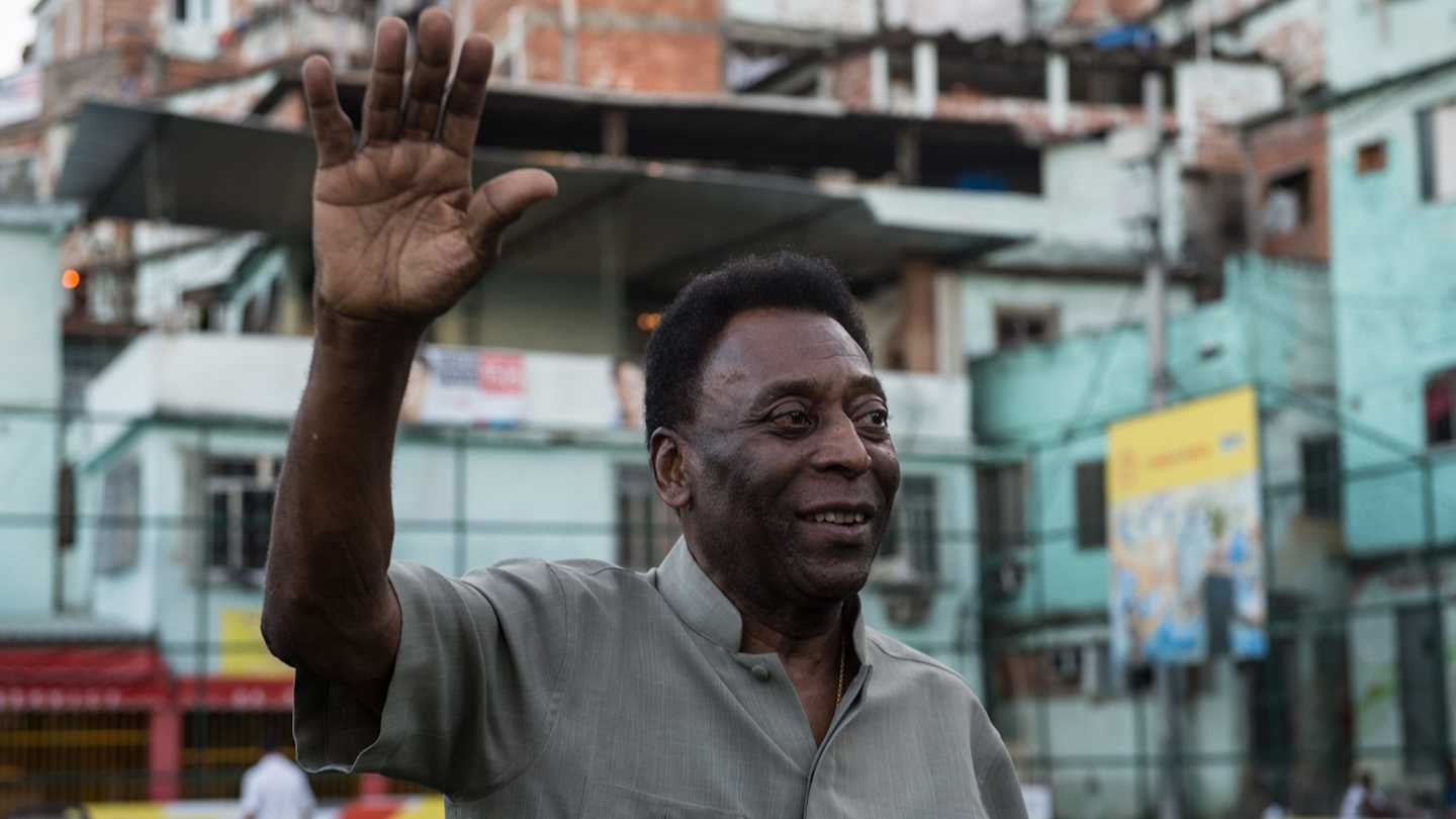 Pelé leaves intensive care after surgery to remove tumor Sports