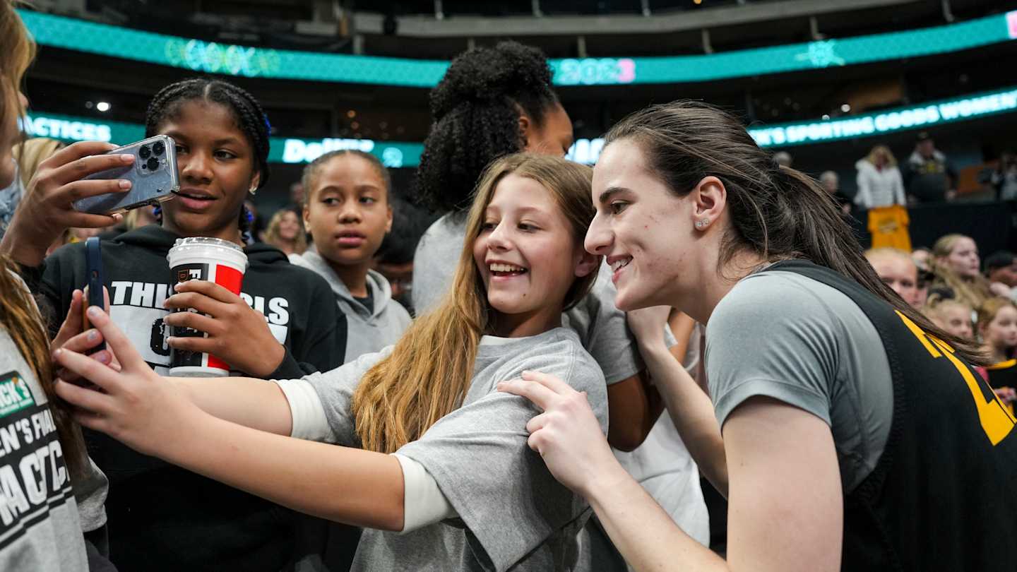 South Carolina Final Four Basketball: Why the 2017 Run Still Hits Different