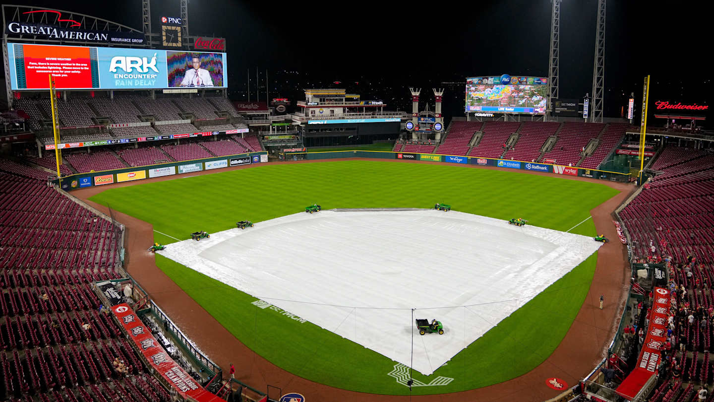 Cincinnati Reds Grounds Crew Member Goes Viral After Rain Delay Blunder