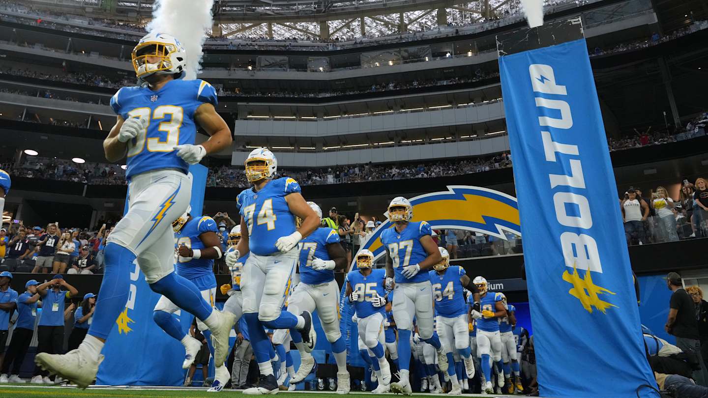 Los Angeles Chargers Release Unofficial Depth Chart Ahead of Week 1
