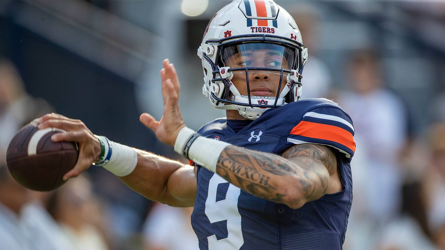 Phil Steele predicts Auburn's entire depth chart Sports Illustrated