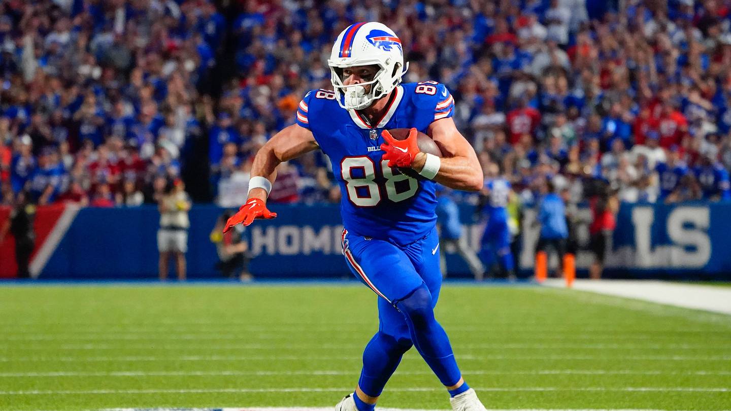 Buffalo Bills WATCH: Dawson Knox Leaps For Epic TD; Leads 7-0 vs. New York  Jets at Halftime - Sports Illustrated Buffalo Bills News, Analysis and More