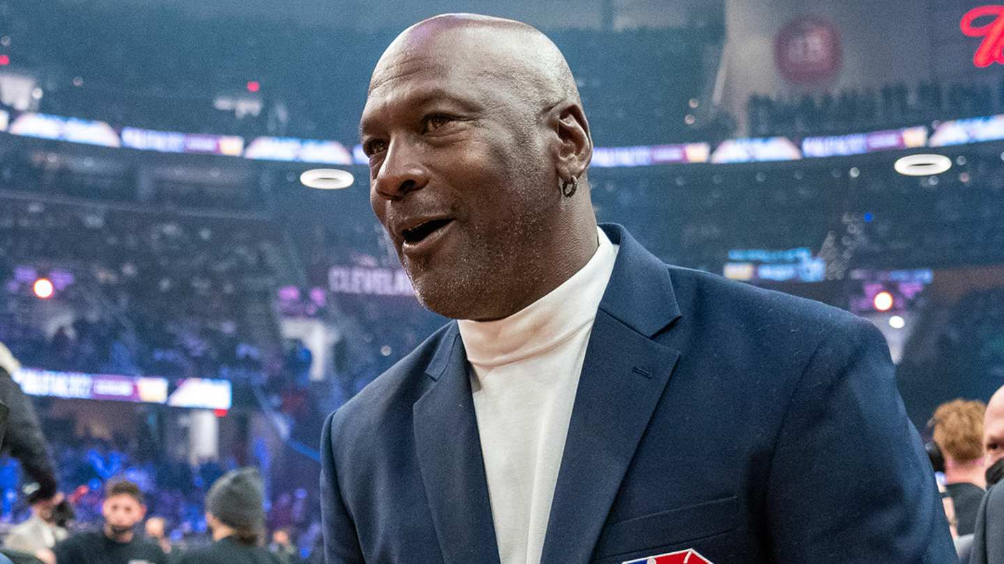 Michael Jordan Expected to Make Rare Chicago Appearance for Chris