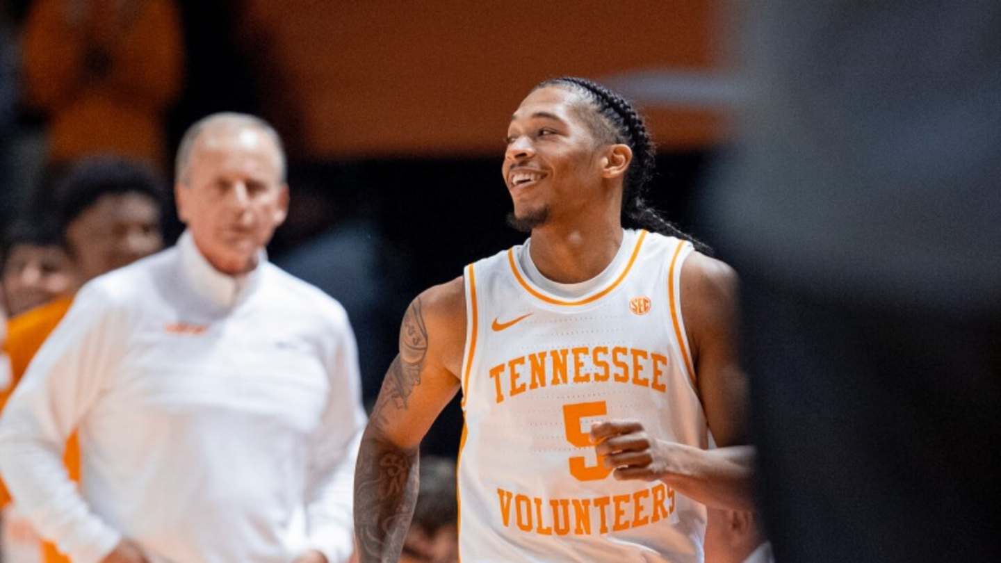 Tennessee Volunteers Basketball Cruises against Tennessee Tech - Sports ...