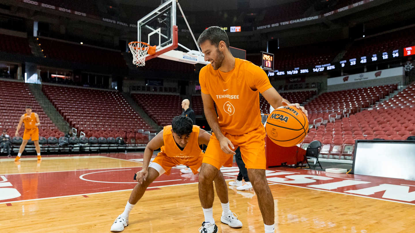 Tennessee Volunteers Basketball at Wisconsin game preview - Sports ...