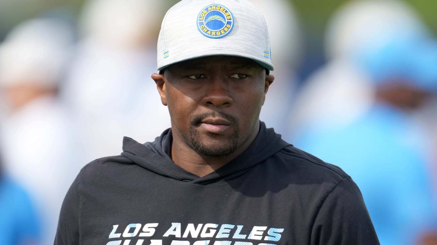 Bears Hire Former Pitt Panthers Assistant Coach Sports Illustrated