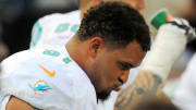 Report: Dolphins' Pouncey out for three months, Moreno for one month