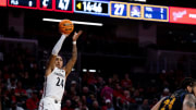 Three Man Weave: Bearcats Blow Big Second-Half Lead In 75-71 Loss To East Carolina