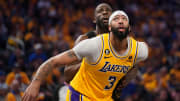 Lakers’ Anthony Davis Exits Game 5 vs. Warriors With Head Injury