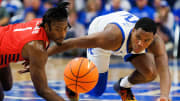 No. 4 Kentucky Muscles Past Duquesne 77-52