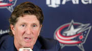 Blue Jackets Coach Mike Babcock Resigns Amid Privacy Concerns
